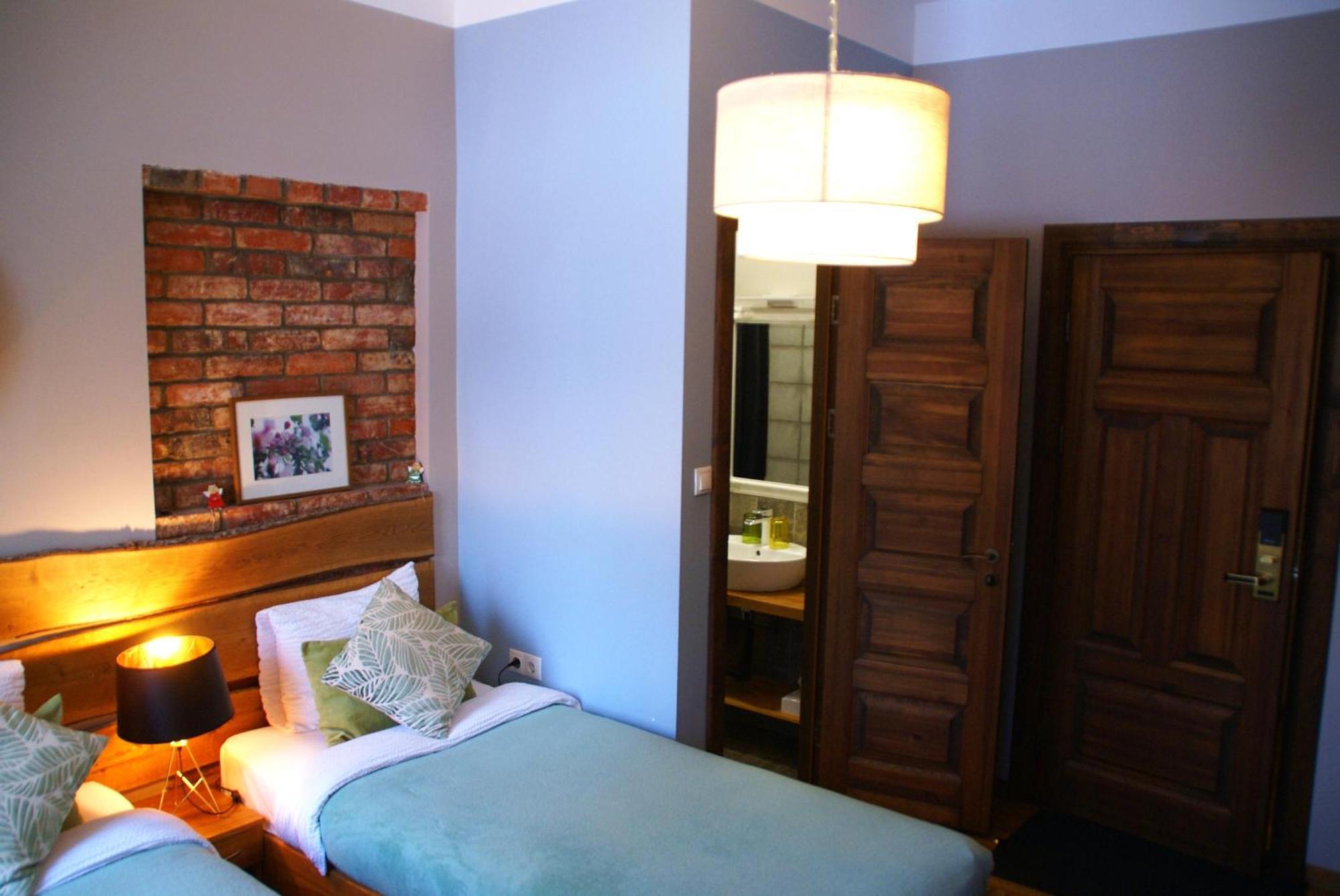 Hotel Benevilla Alūksne 外观 照片
